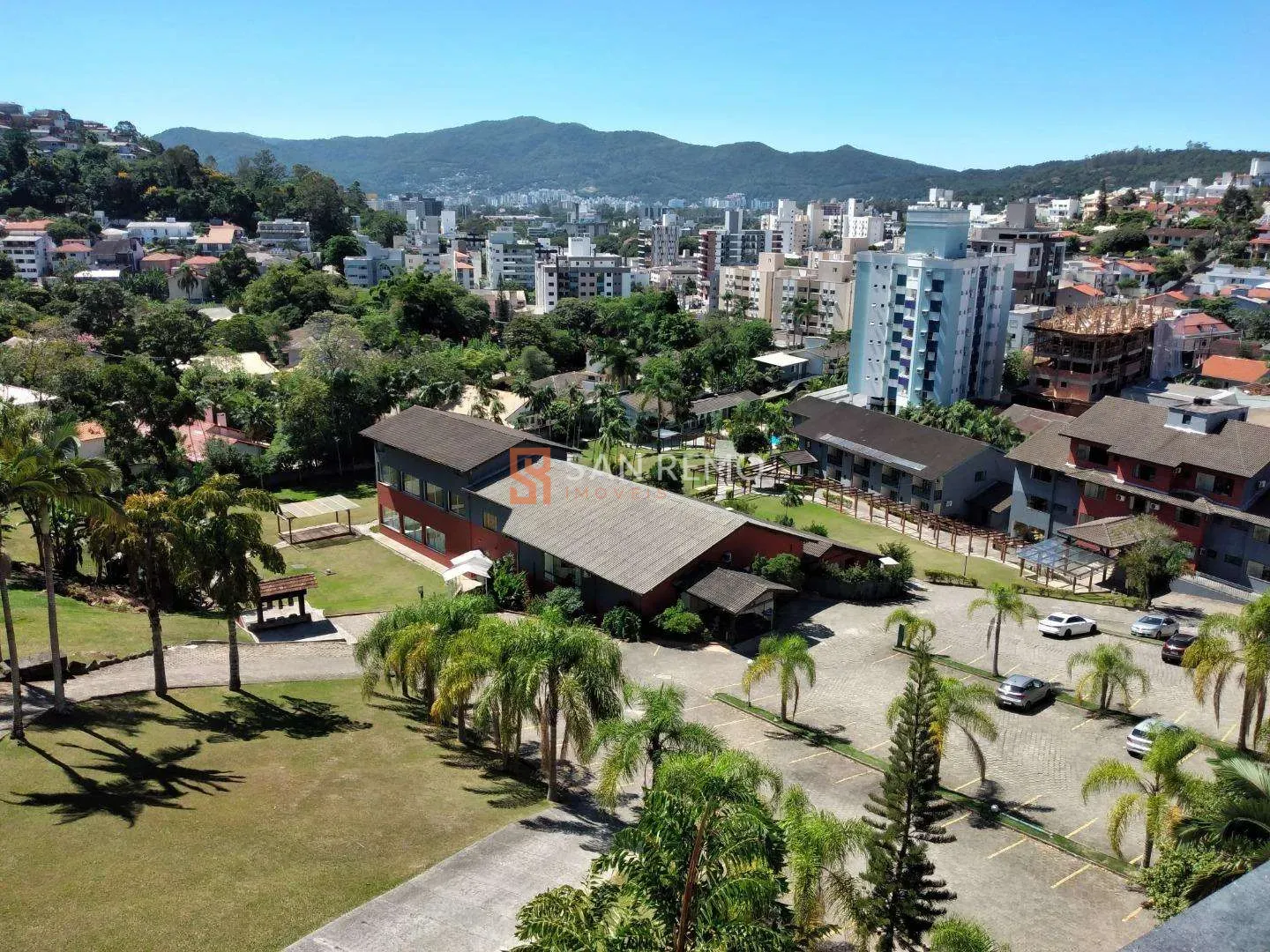 House with 7 bedrooms, all en-suite — photo 11