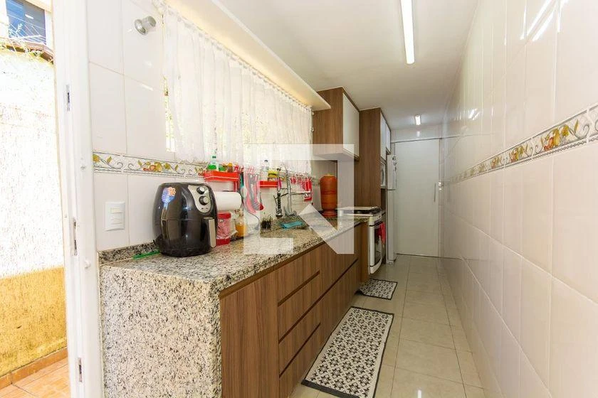 3-bedroom house with a home office in Curitiba — photo 10