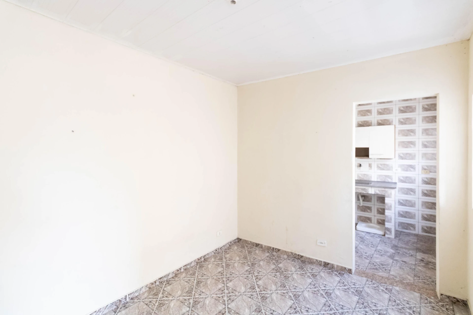 Casa sin amueblar con 1 dormitorio y 1 baño — photo 4