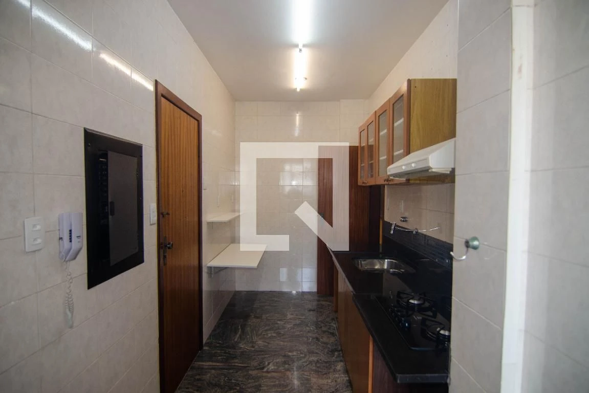 Apartamento sem mobília com 4 quartos e 4 banheiros — photo 12