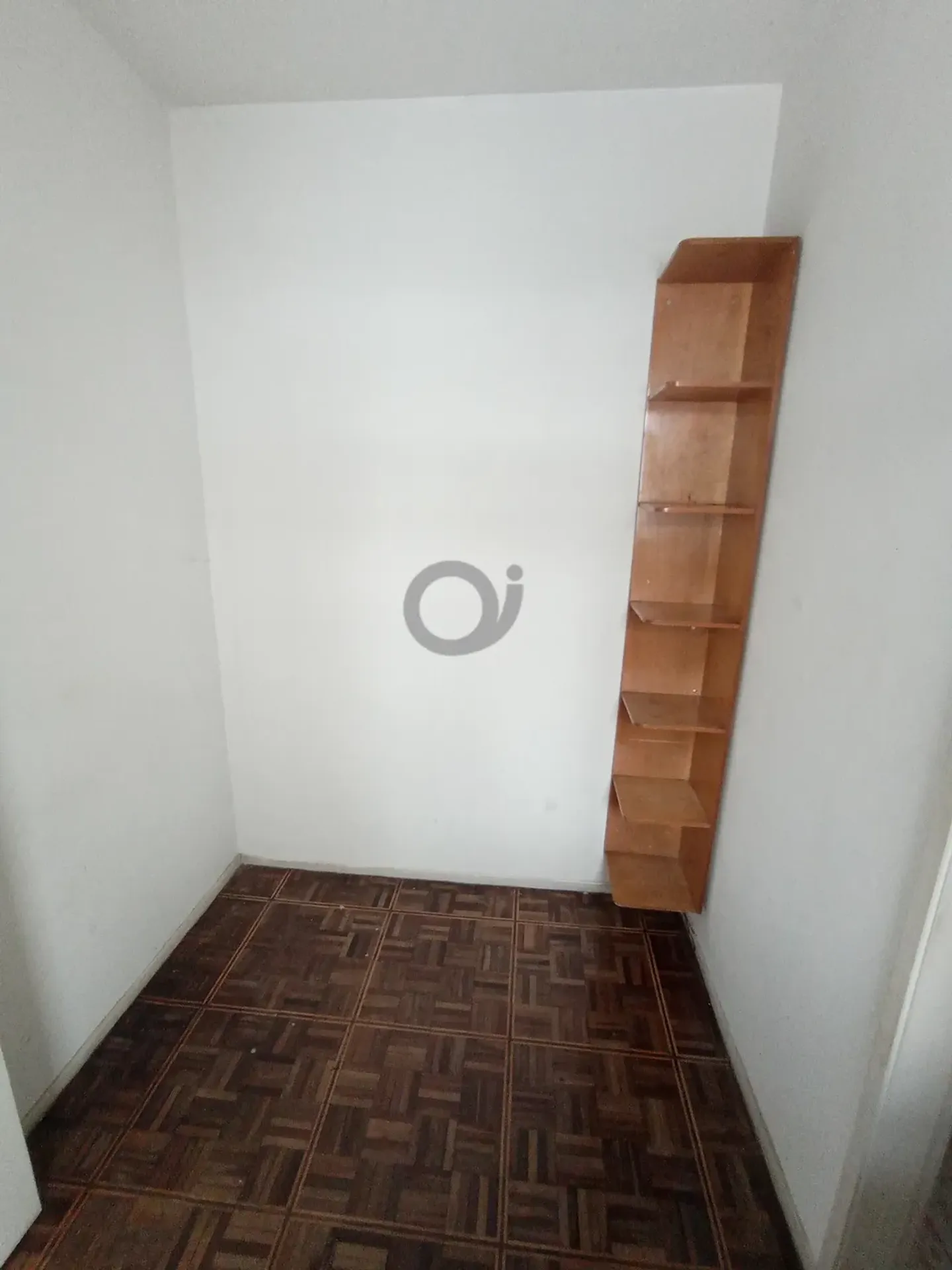 Walk-in closet in a 2-bedroom apartment, 73 m² — photo 13