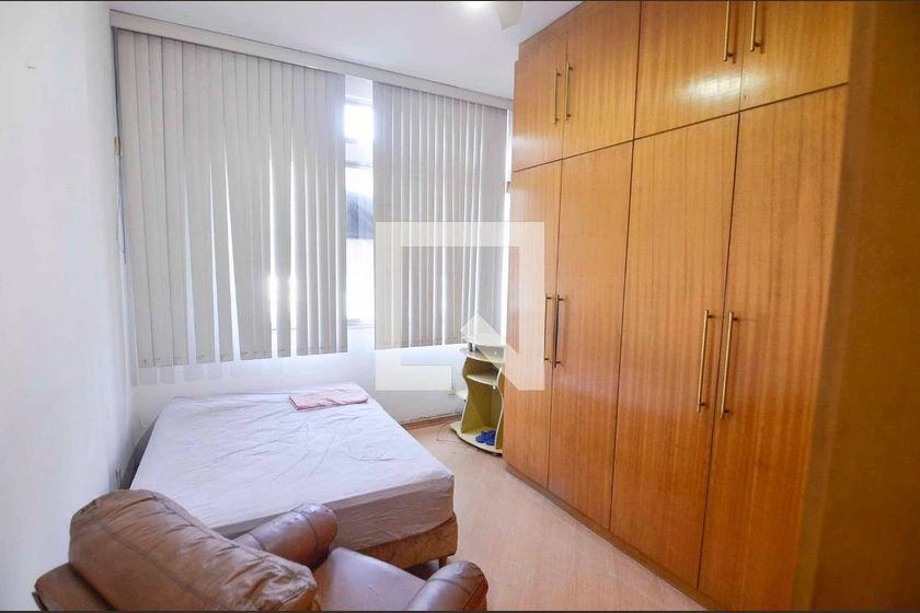 Studio com máquina de lavar, Praça da Bandeira