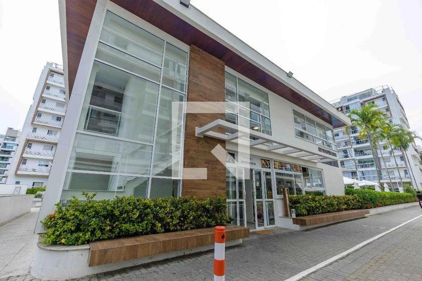 2-bedroom apartment in a building with a gym — photo 42