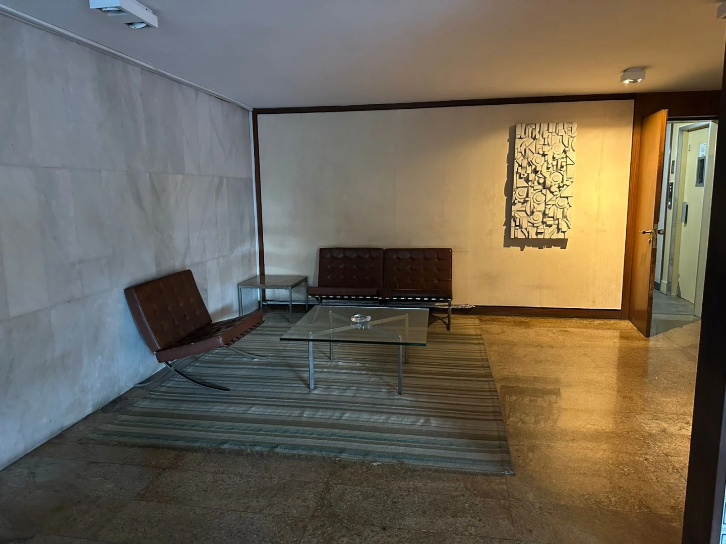490 m² unfurnished apartment with 5 bedrooms and 3 baths — photo 12