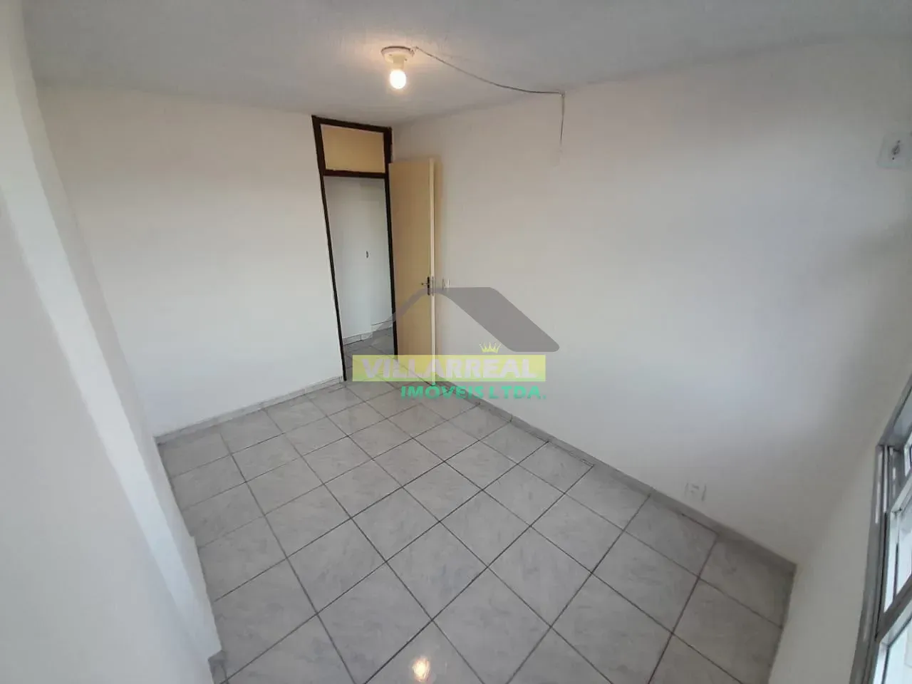 Unfurnished apartment with 2 bedrooms and 2 bathrooms — photo 33