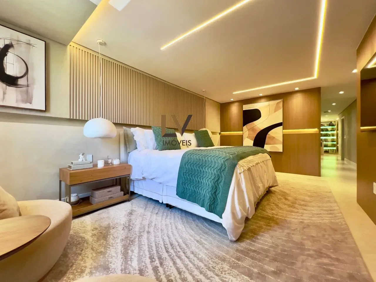 Furnished house with 800 m², 5 bedrooms and open-plan kitchen — photo 28