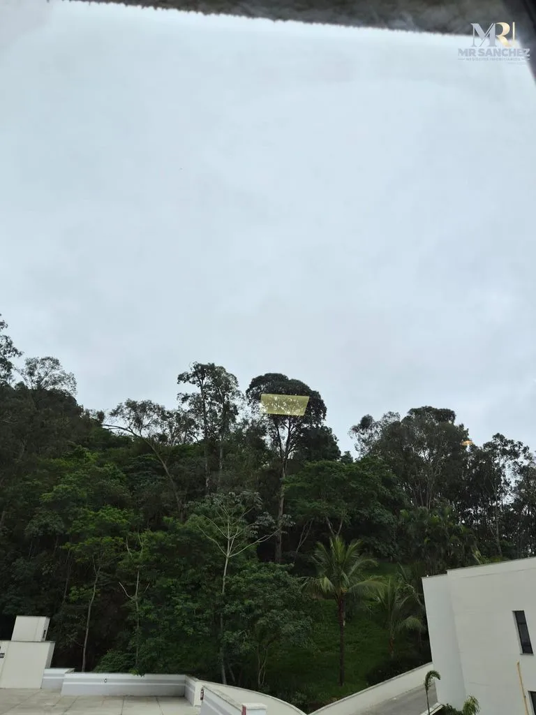 2-bedroom apartment with a mountain view in Rio de Janeiro — photo 6