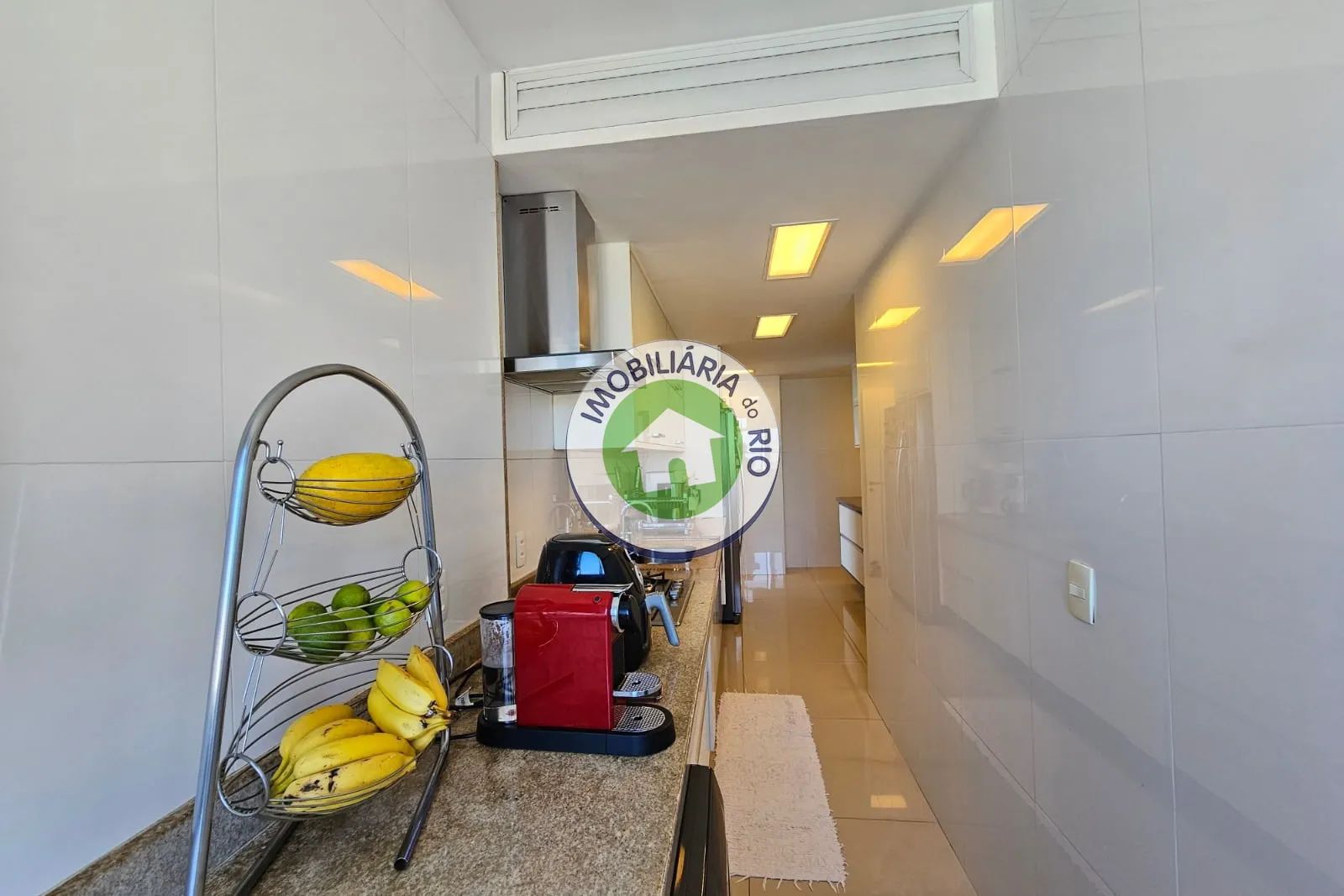 Apartment with 3 bedrooms, 4 bathrooms and a separate kitchen — photo 29