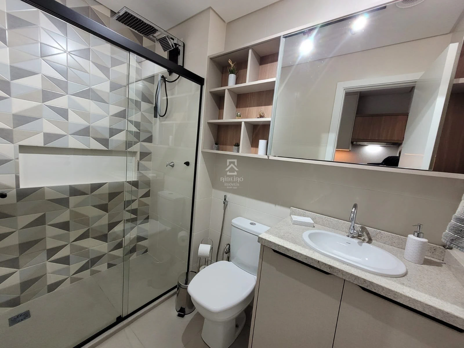One-bedroom apartment with a home office in Curitiba — photo 12