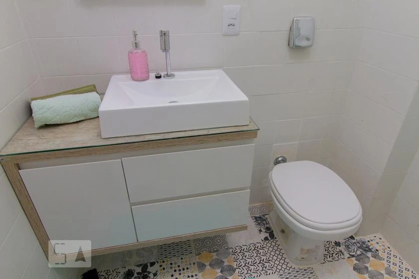 Estudio sin amueblar con cocina abierta y 1 dormitorio — photo 12