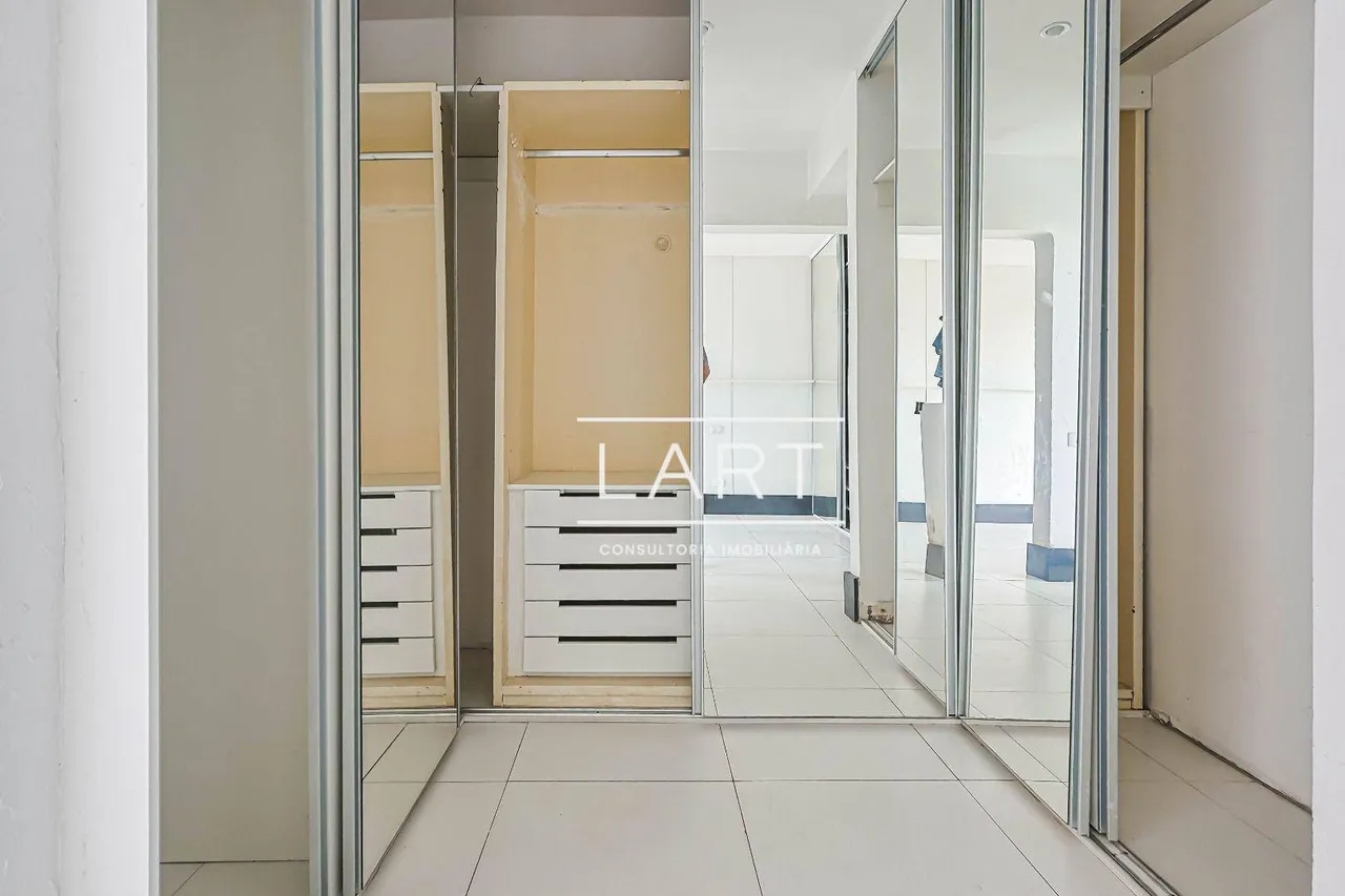 3-bedroom apartment with glassed-in balcony and 160 m² — photo 8