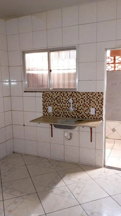 Casa com 2 quartos e tanque na área de serviço — photo 5