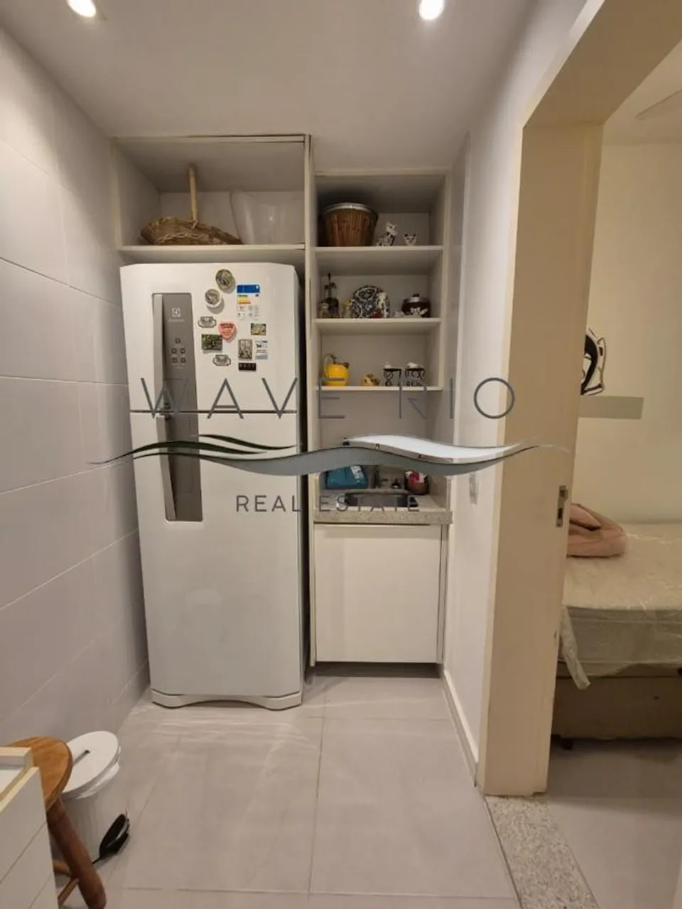 Furnished 2-bedroom apartment with 3 bathrooms — photo 14