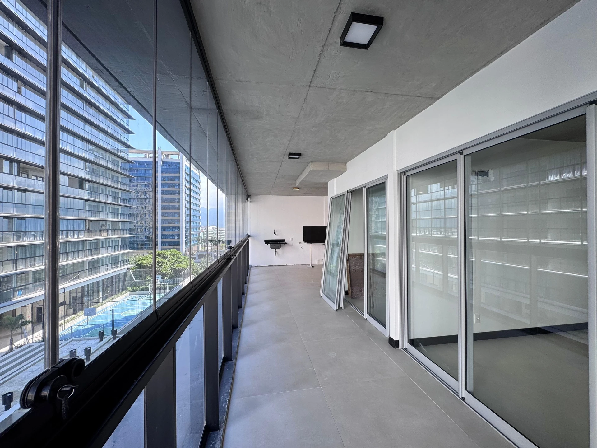 Rental apartment with 3 bedrooms and 2 bathrooms — photo 12