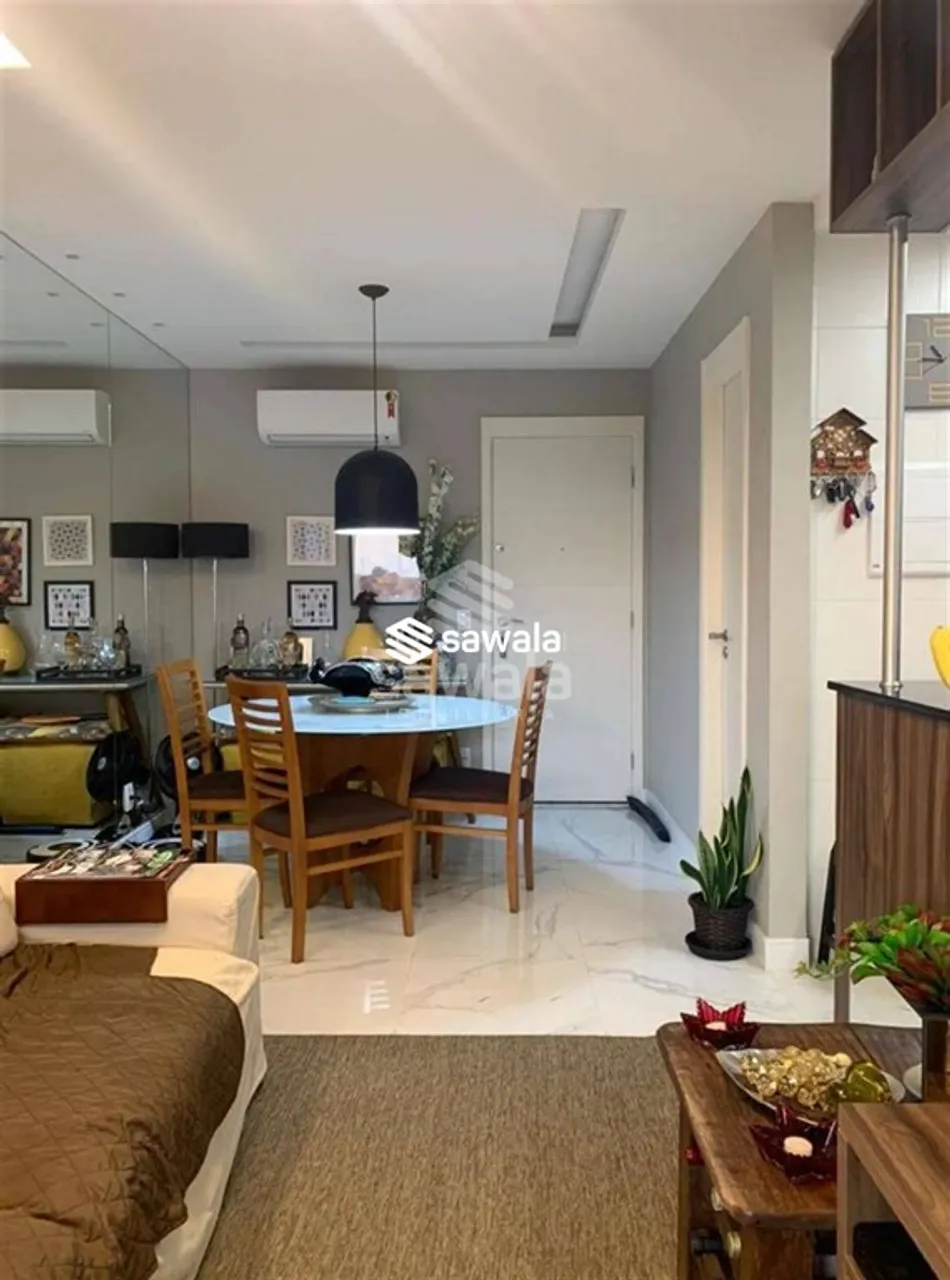 Furnished 2-bedroom apartment with 4 bathrooms — photo 12