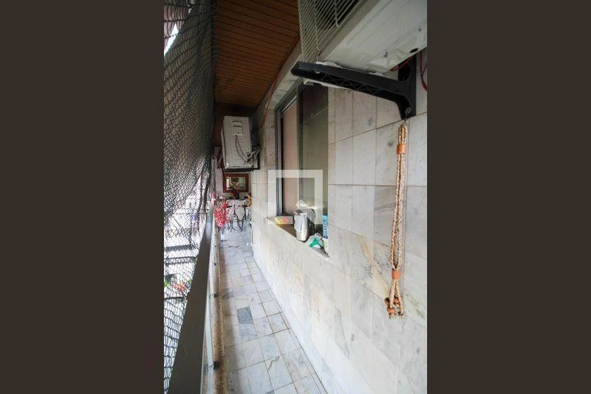 Rental apartment with 3 bedrooms and a glass balcony — photo 29