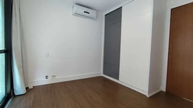 165 m² apartment with 3 bedrooms and 5 bathrooms — photo 7