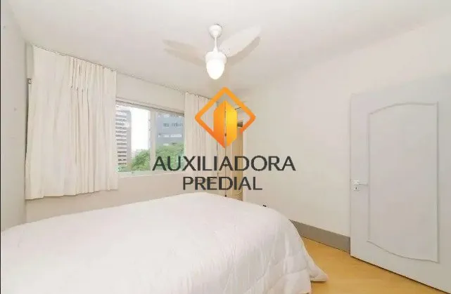 2-bedroom apartment with living room and glassed balcony — photo 6
