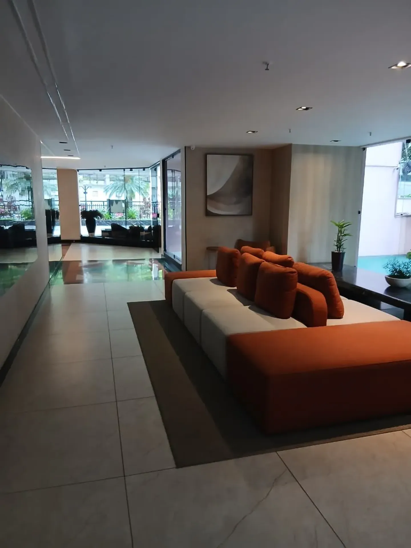 Apartment with 2 bedrooms, 2 bathrooms and a terrace — photo 32