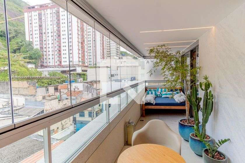 110 m² apartment with enclosed balcony and 3 bedrooms — photo 24