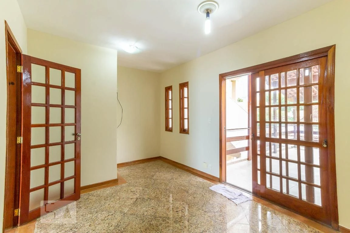 4-bedroom house with a jacuzzi in Rio de Janeiro — photo 46