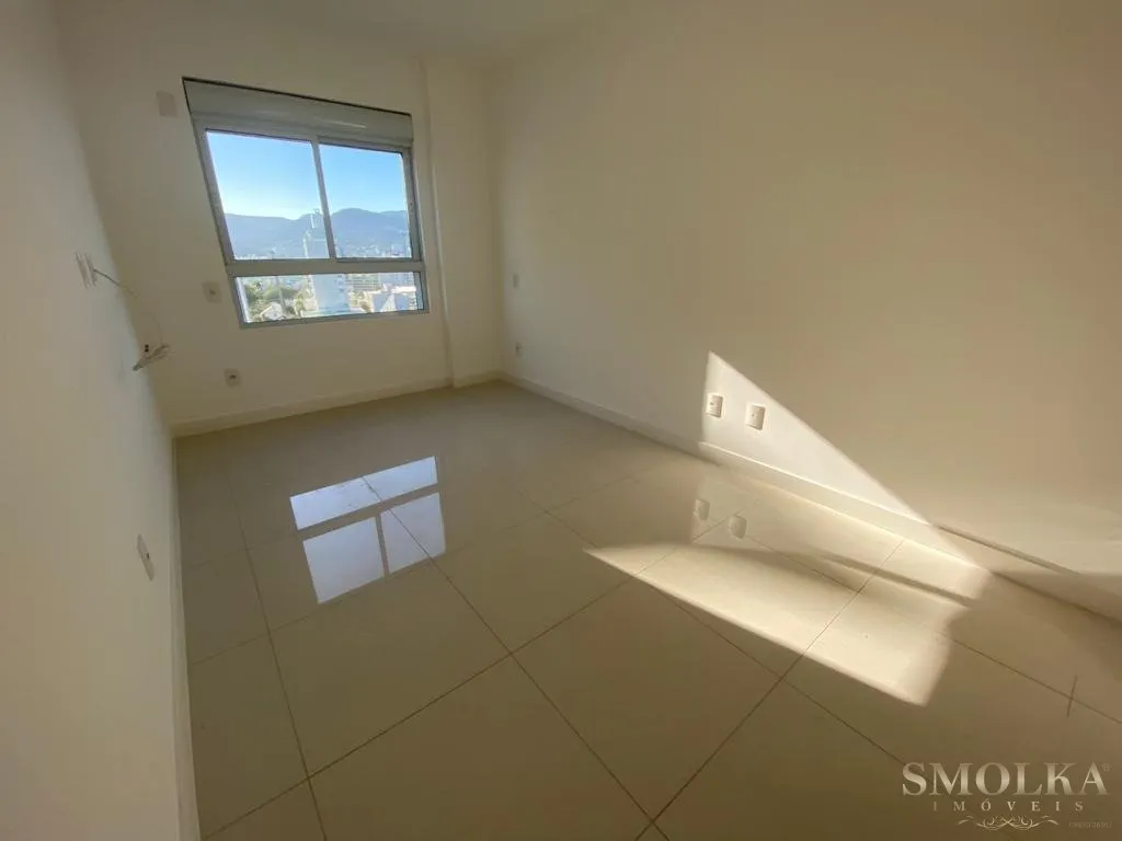 Apartamento en alquiler anual con 3 dormitorios y suite — photo 13
