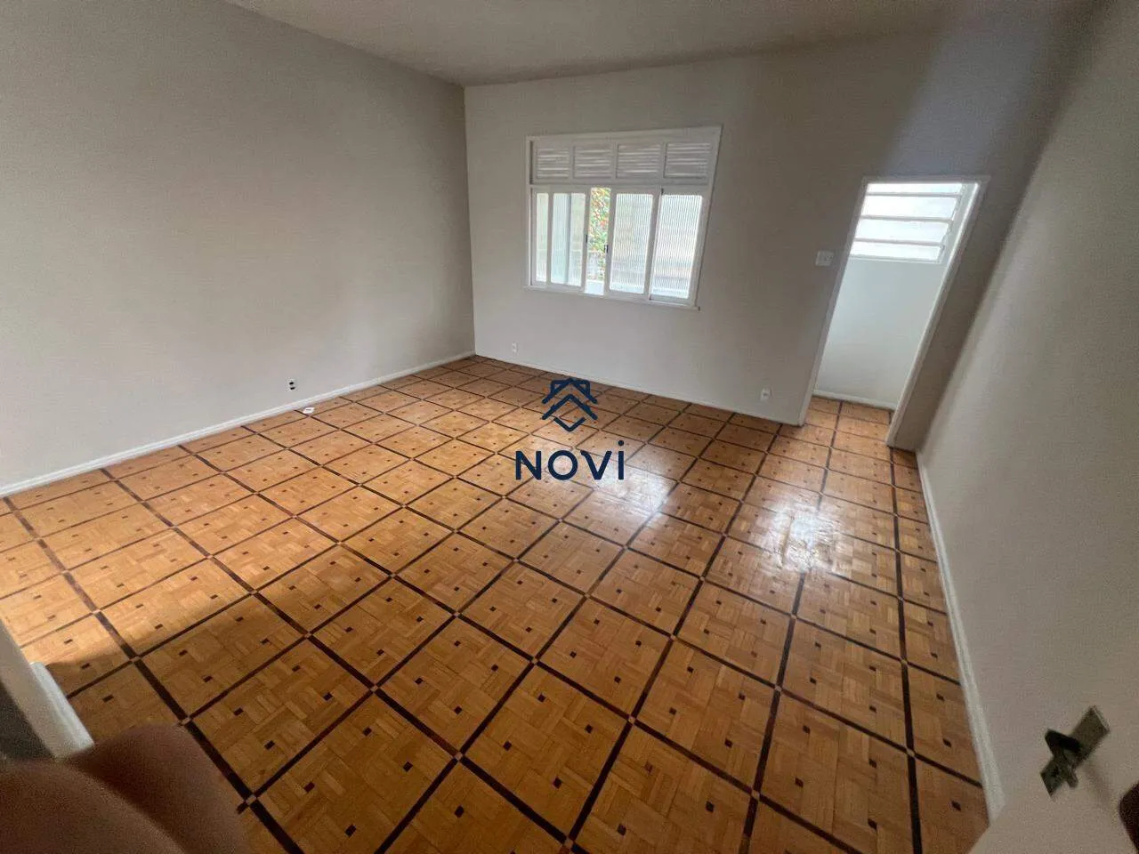 Apartamento sem mobília com 2 quartos e varanda — photo 14