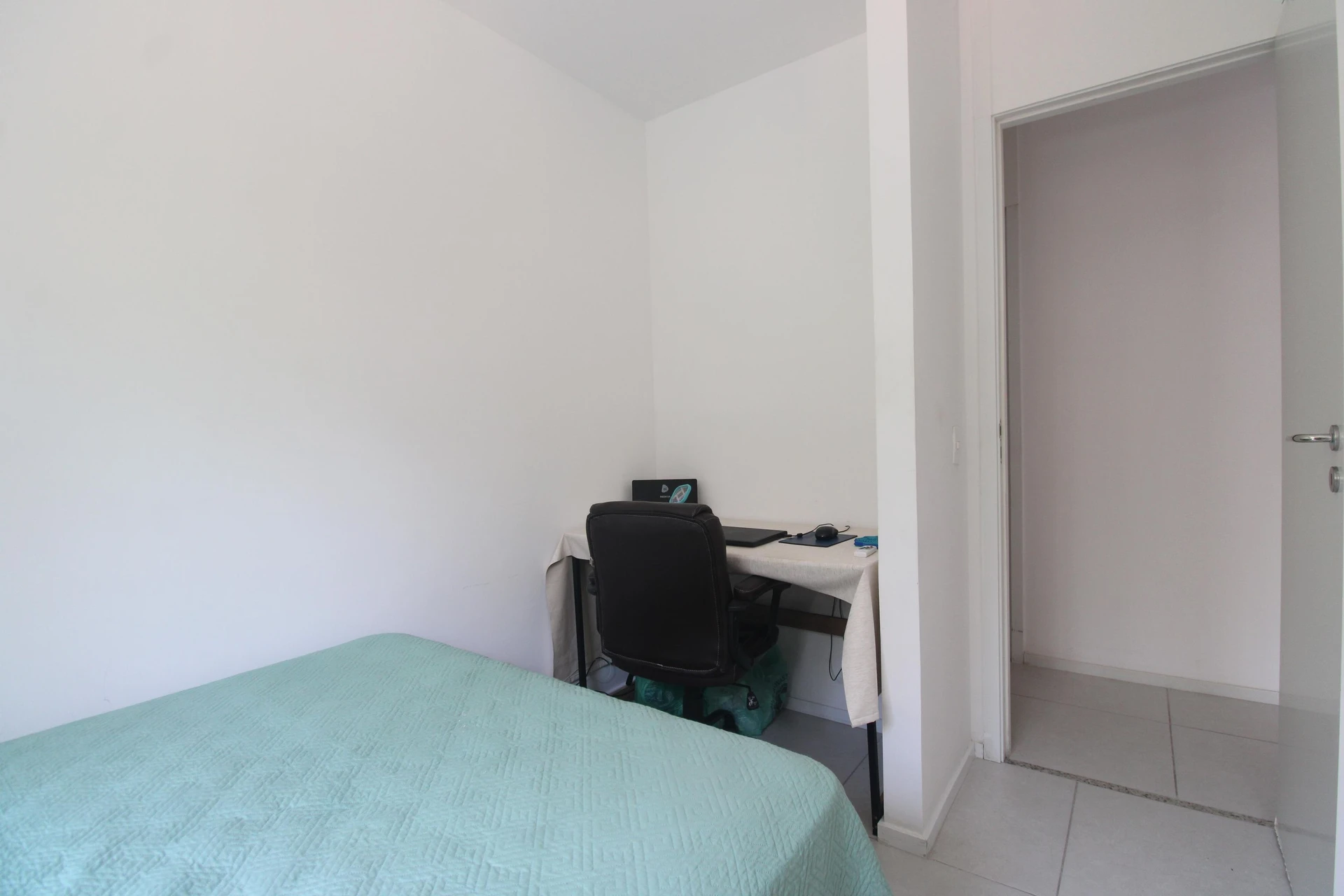 Furnished apartment, 78 m², with a home office — photo 35