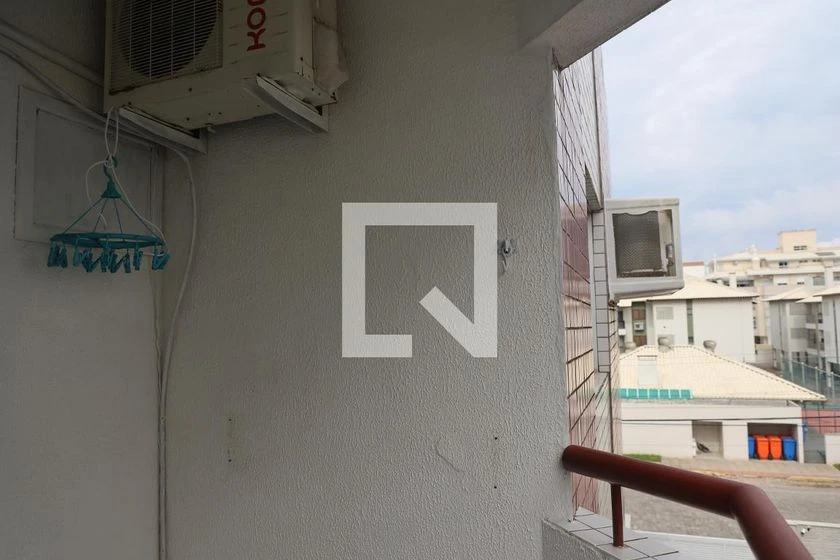 Apartamento mobiliado com 2 quartos e varanda — photo 11
