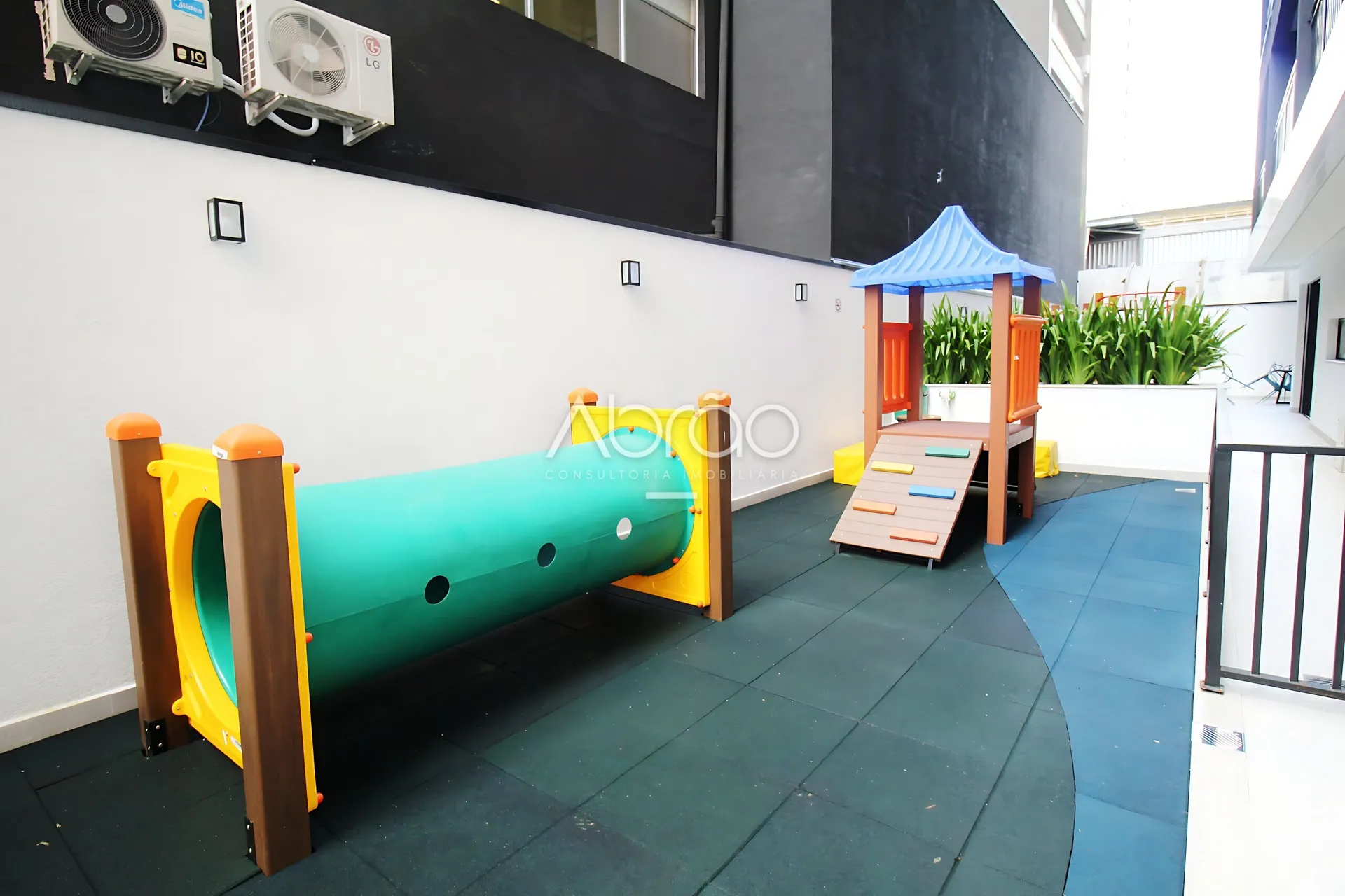Apartamento mobiliado de 35 m² com sacada envidraçada — photo 34