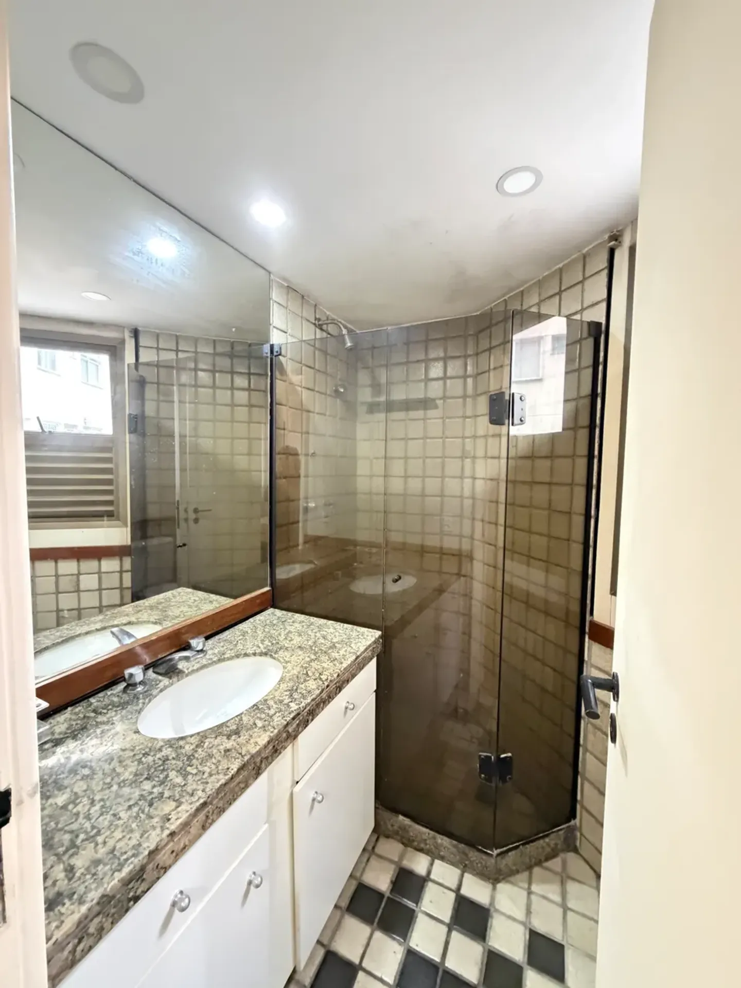 Washing machine in a 2-bedroom apartment, 85 m² — photo 7