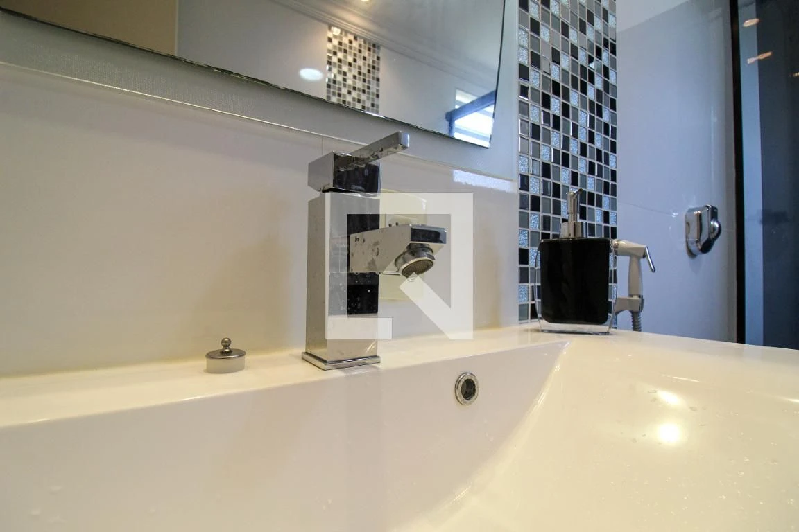Furnished 2-bedroom apartment with 2 bathrooms — photo 5