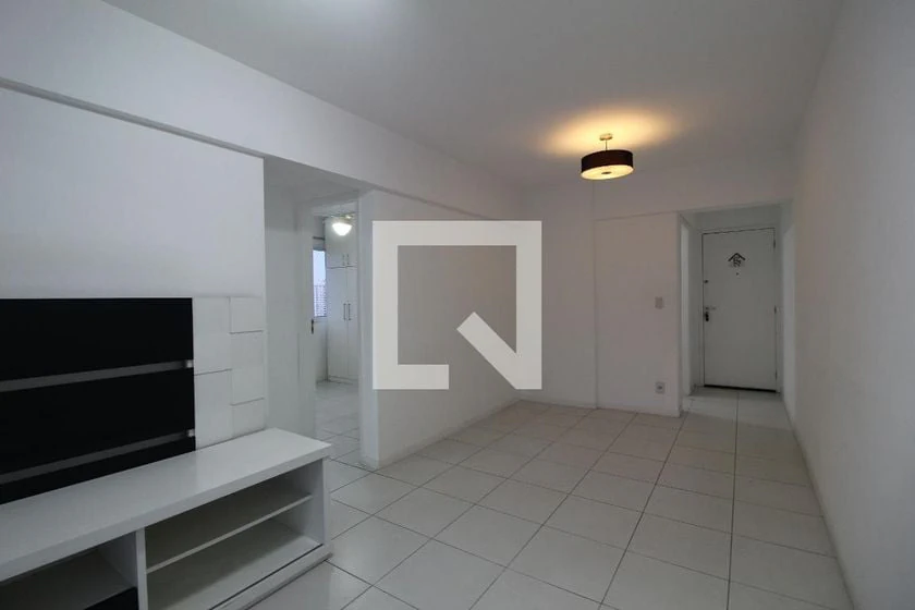 Glass-enclosed balcony in a 2-bedroom apartment, 62 m² — photo 23