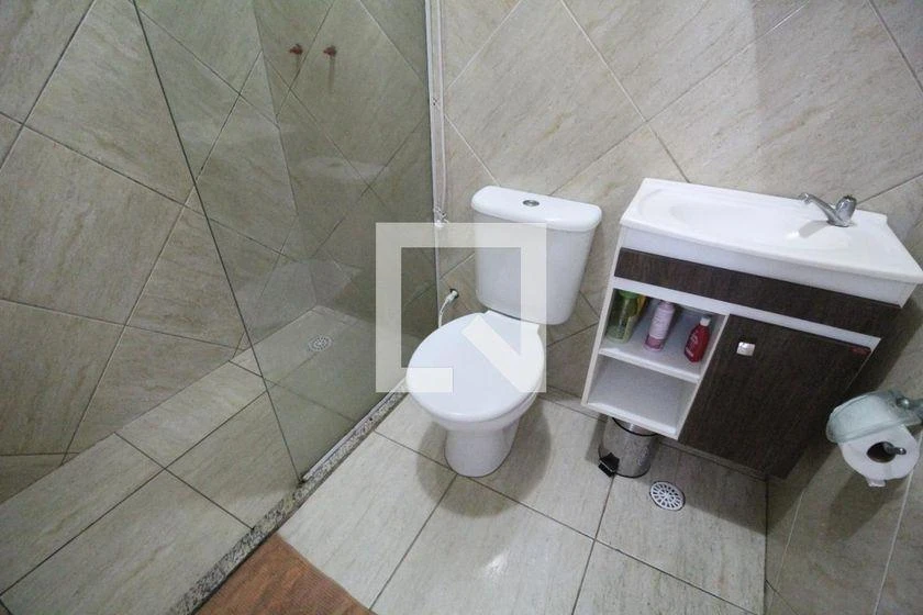 Furnished house, 200 m², with a glass-enclosed balcony — photo 24