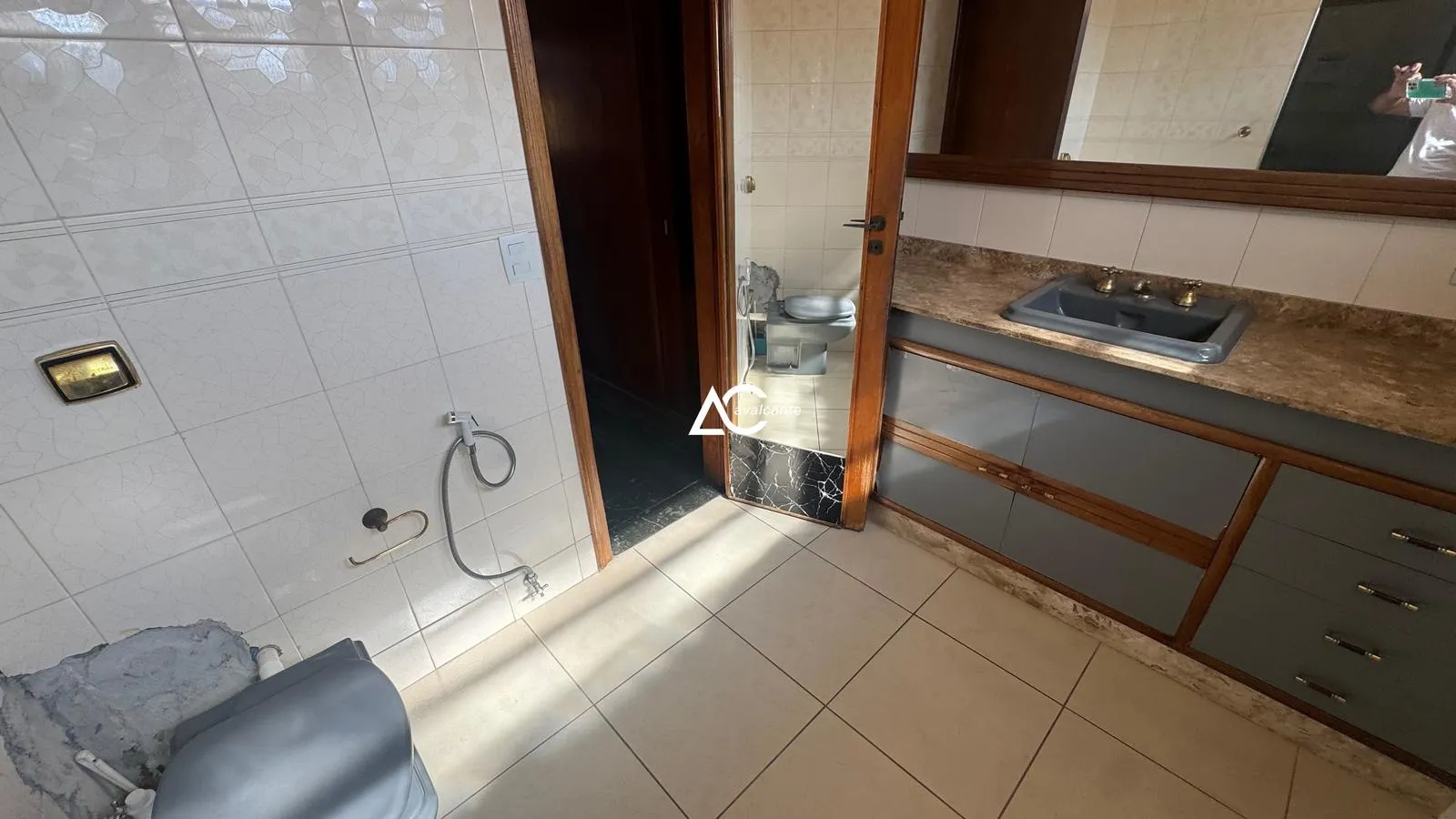 Furnished duplex house with 4 bedrooms and 600 m² — photo 64