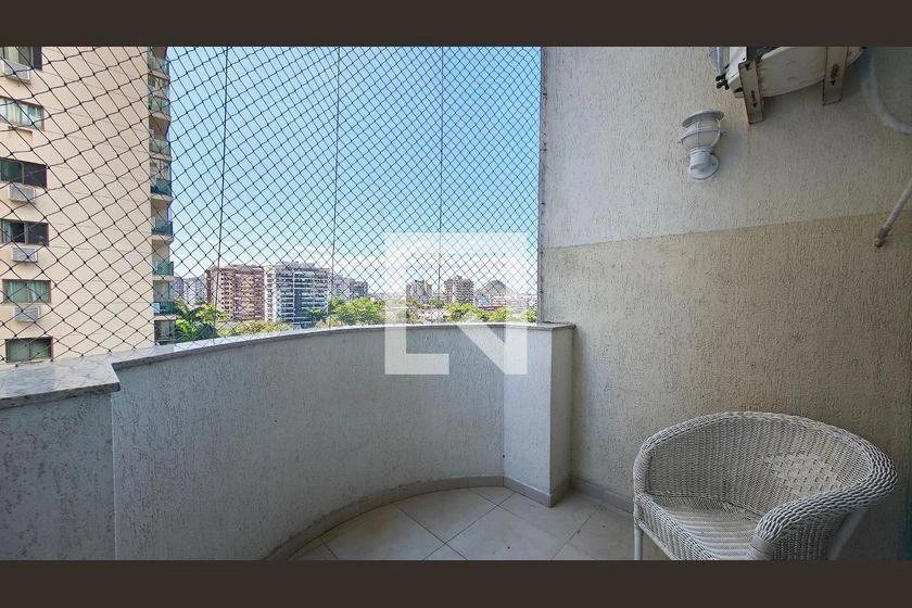 Apartamento de 2 quartos com varanda de vidro — photo 14