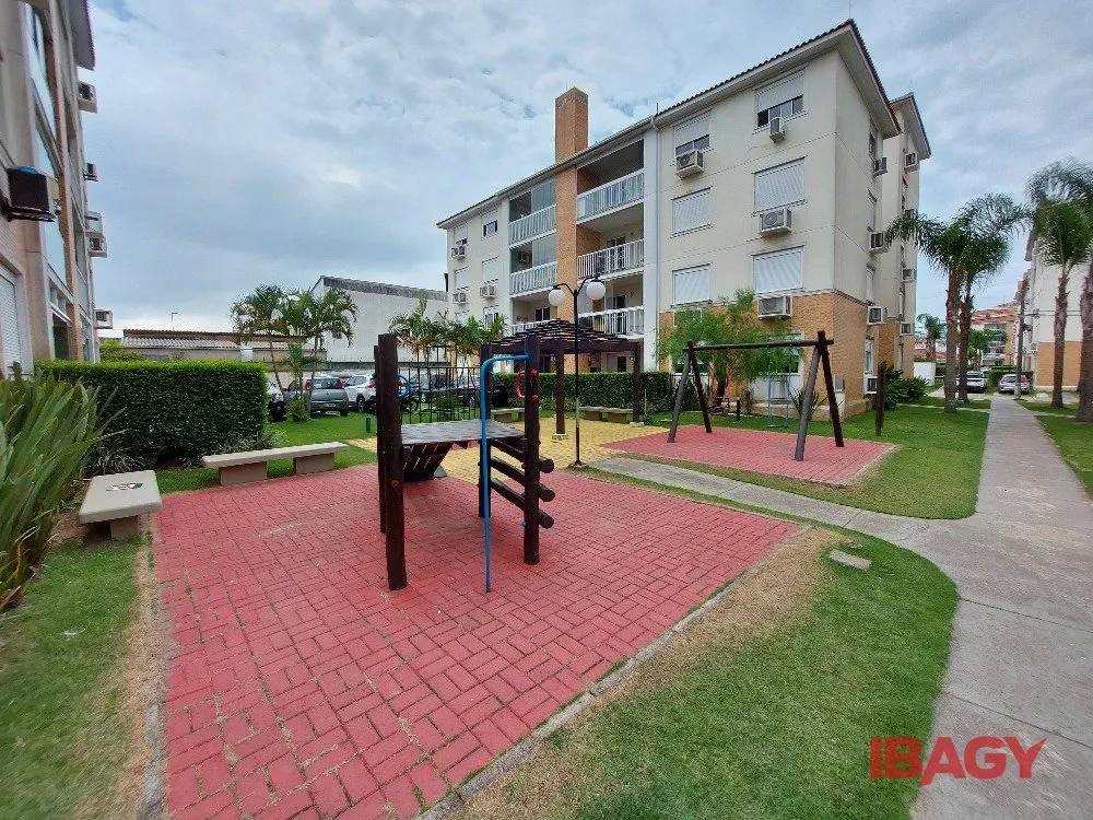 Apartamento de 2 dormitorios con balcón cerrado — photo 25