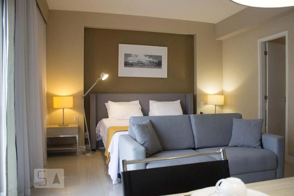 Furnished 2-bedroom apartment with a balcony — photo 9