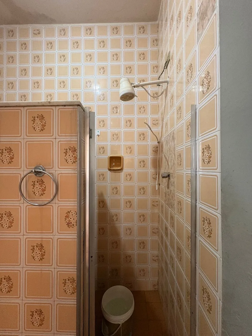 Apartamento com 2 quartos, 1 banheiro e varanda — photo 12