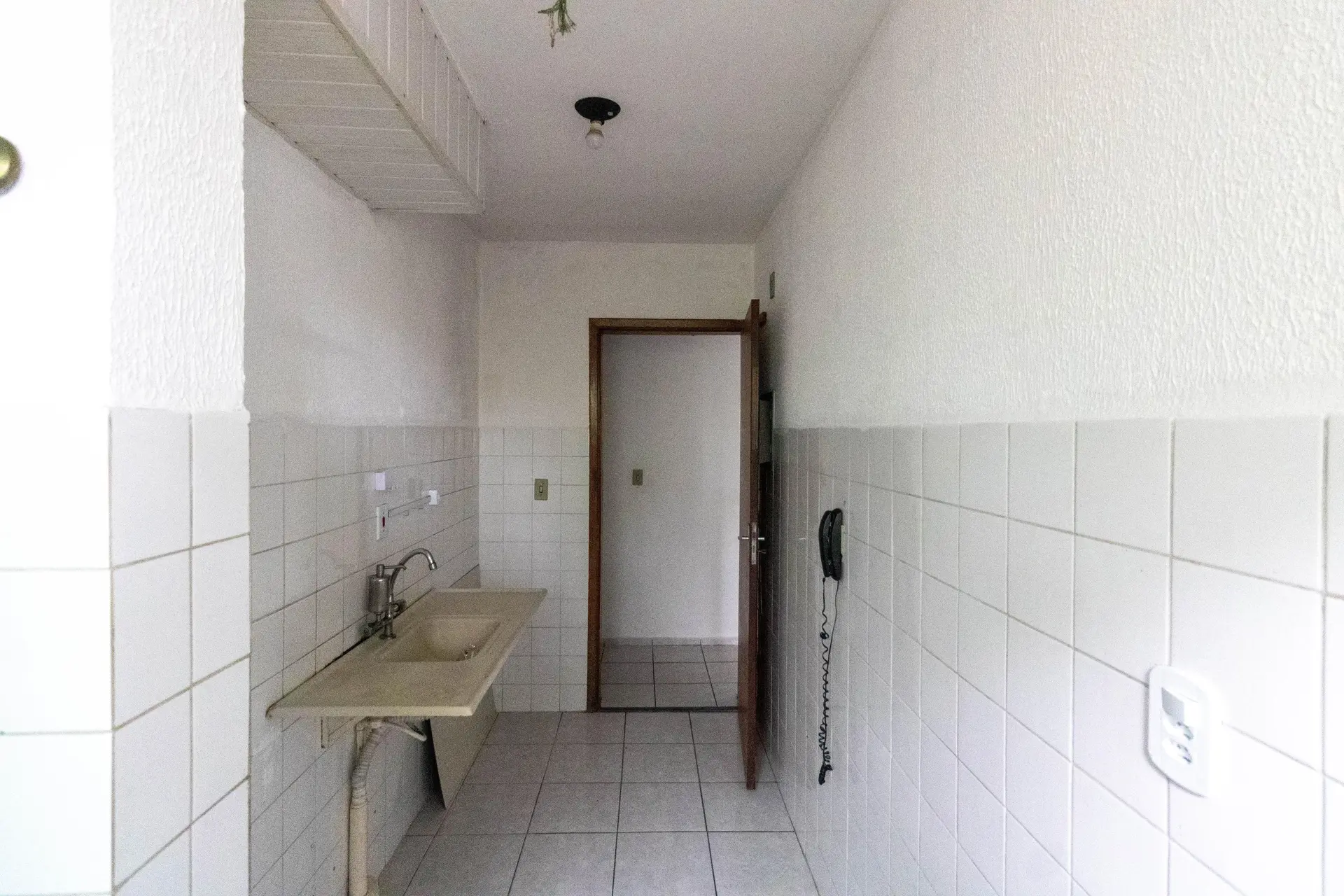 Unfurnished apartment with 2 bedrooms and 1 parking space — photo 15