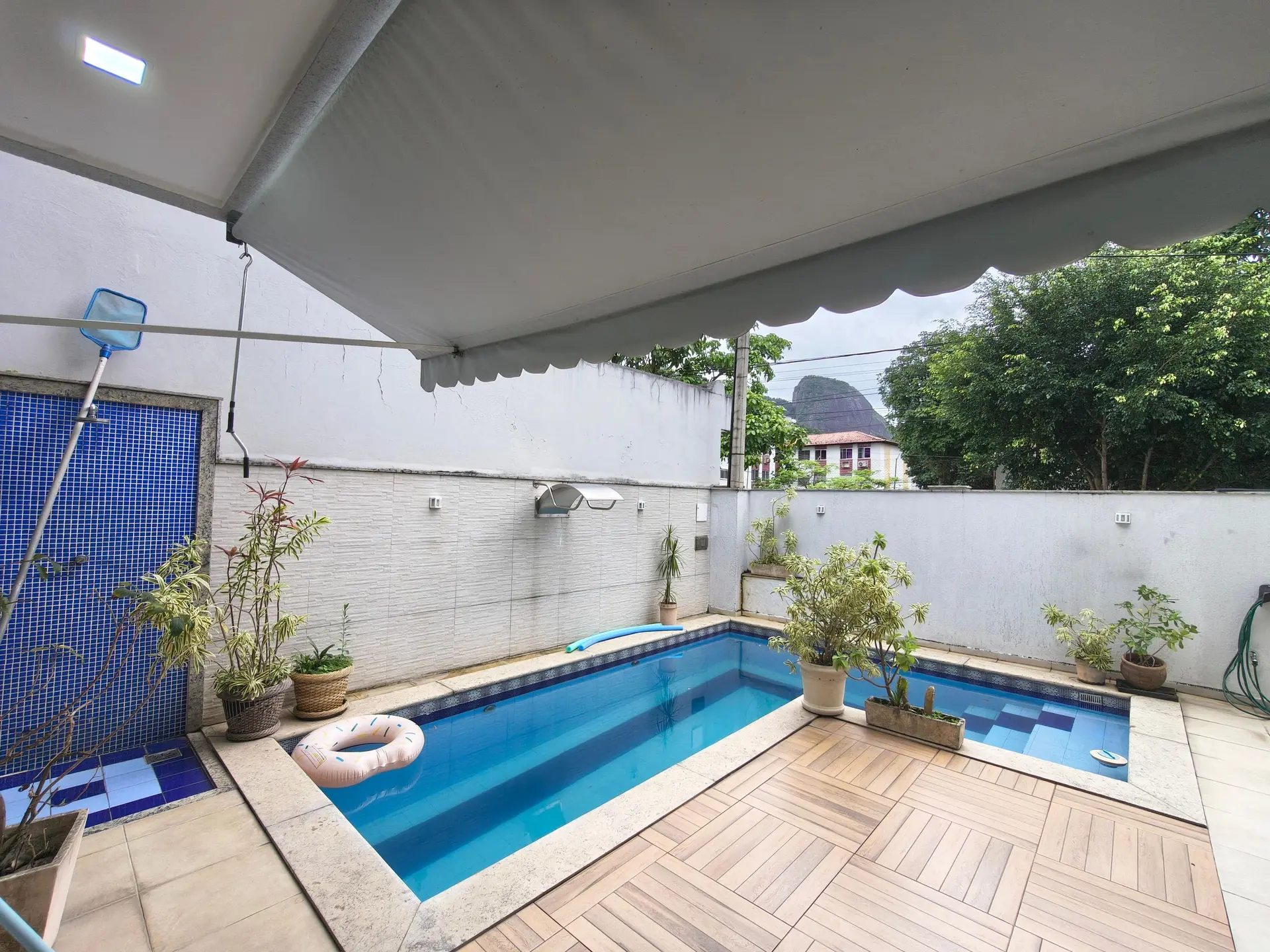 Furnished house, 220 m², with a bathtub — photo 4