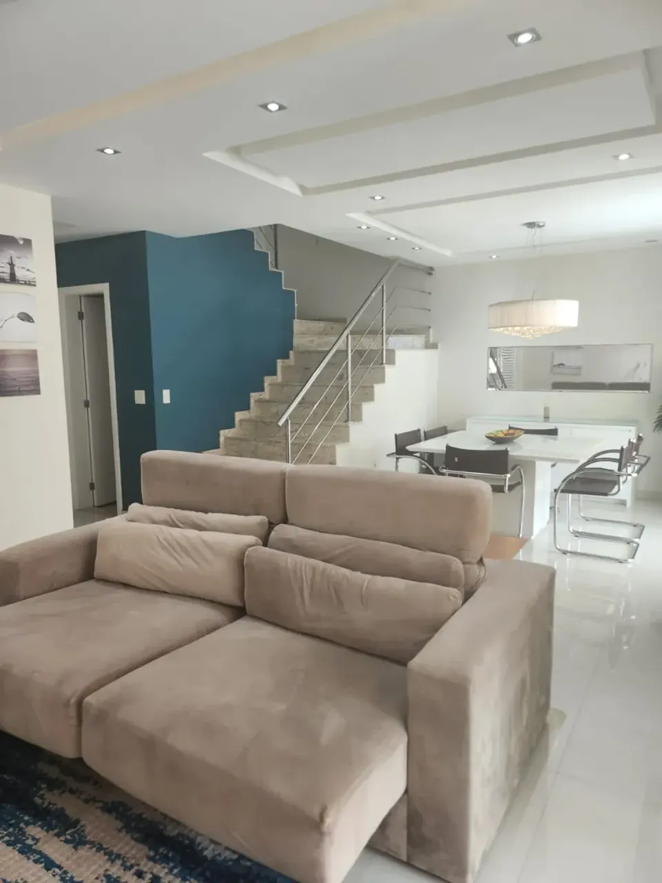 Casa mobiliada com 3 dormitórios e 2 banheiros — photo 2