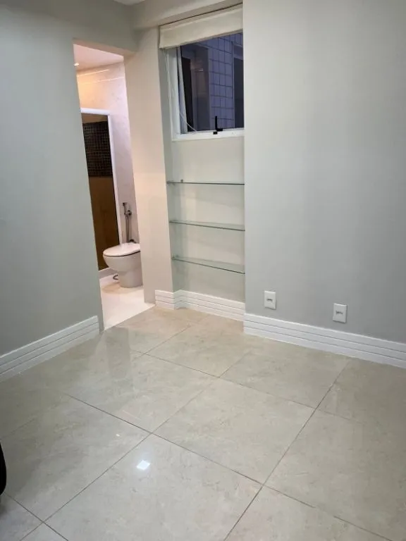 Casa com 3 quartos e 4 banheiros, varanda com churrasqueira — photo 26