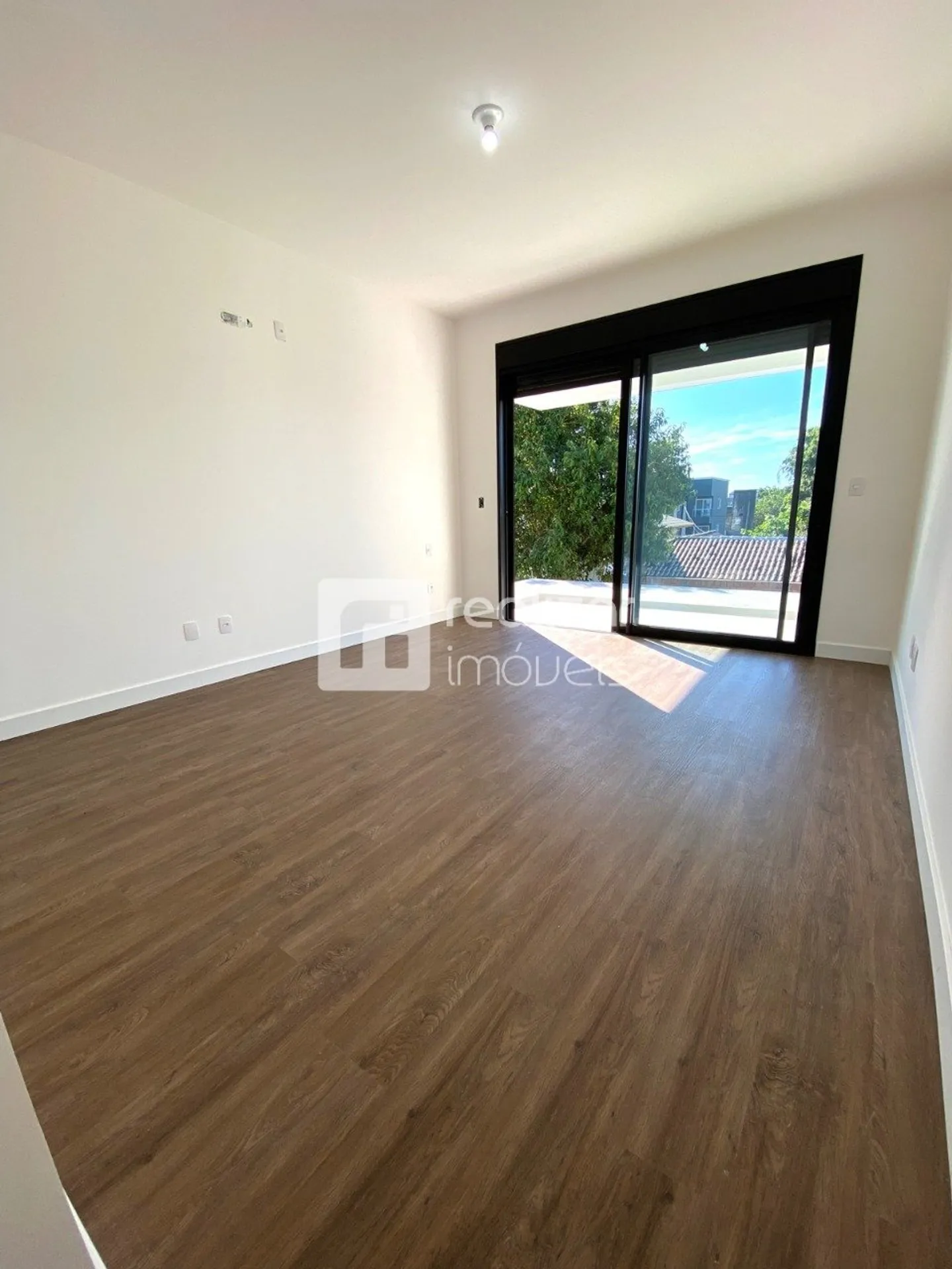 Casa con 3 suites y 2 plazas con jardín y barbacoa — photo 15