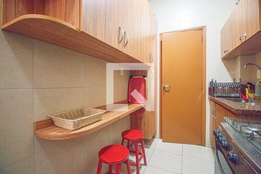 Furnished apartment with a gas stove kitchen — photo 17