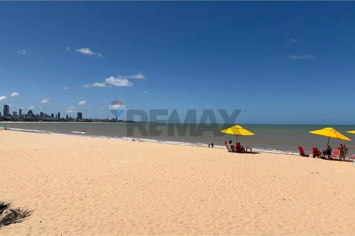 One-bedroom apartment with a water view in João Pessoa — photo 23