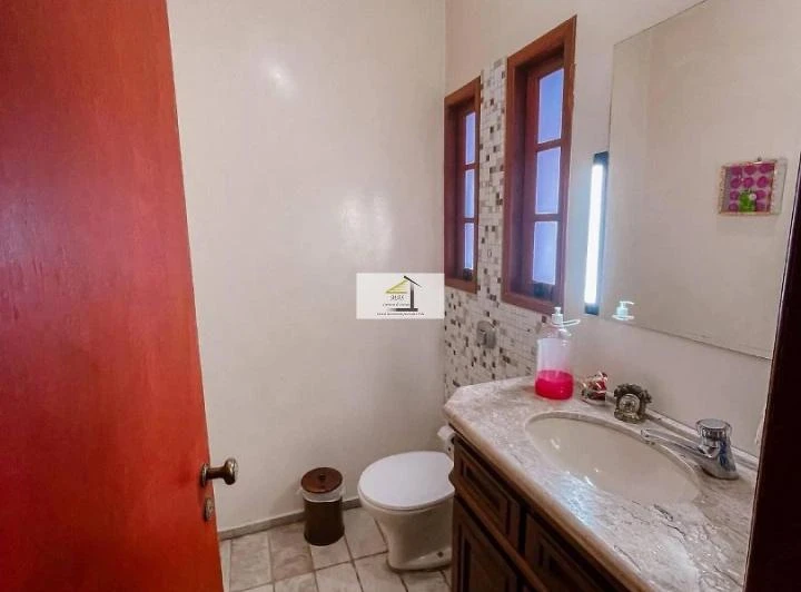 200 m² apartment with 3 bedrooms and 2 bathrooms — photo 4
