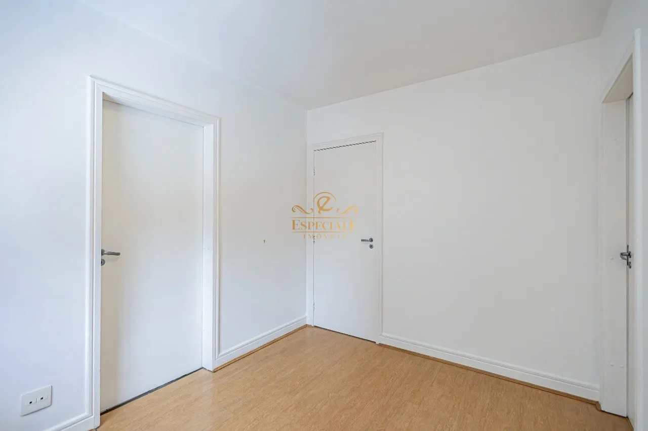 Apartment with 3 en-suite bedrooms and balcony — photo 14