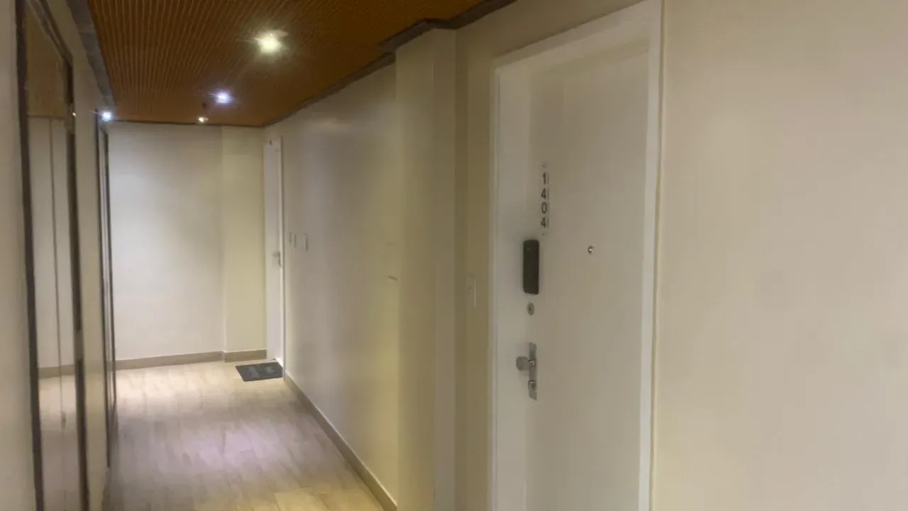 Apartamento mobiliado com cozinha fechada e 120 m² — photo 33