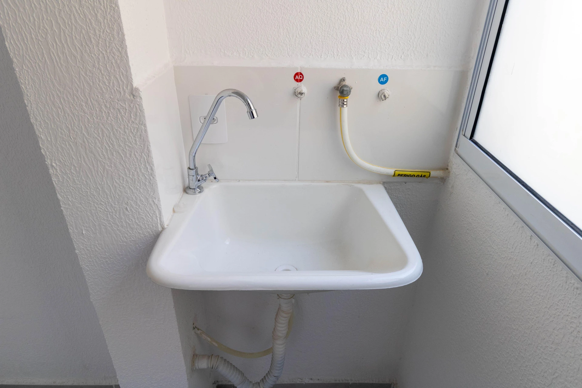 2-bedroom apartment with 1 bathroom and 1 parking space — photo 4